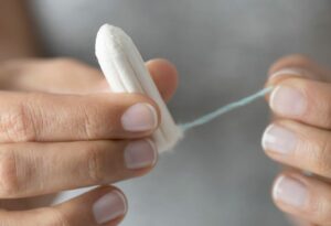 Helfen CBD-Tampons wirklich bei Regelschmerzen?